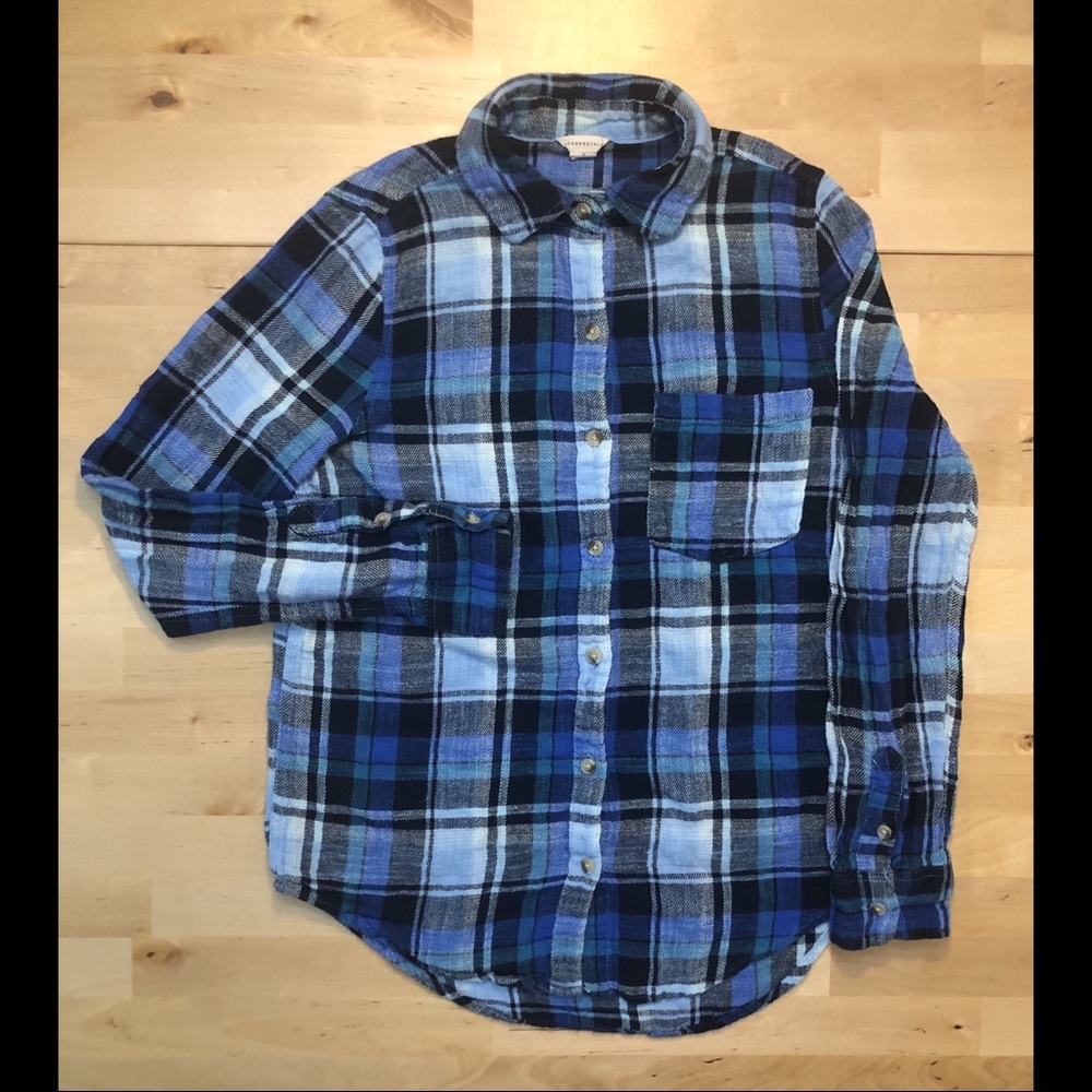 Aéropostale Women’s Classic Fit Flannel